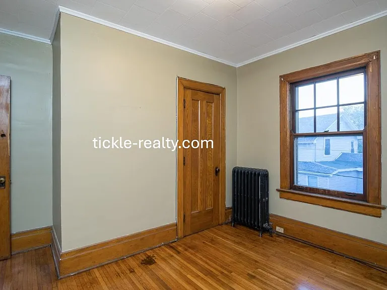 66 Henrietta St — Photo 2