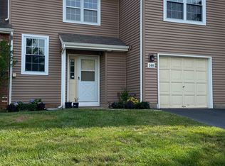 148 Skipton Pl, Somerset, NJ 08873