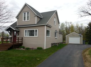 19 6th St, Proctor, MN 55810