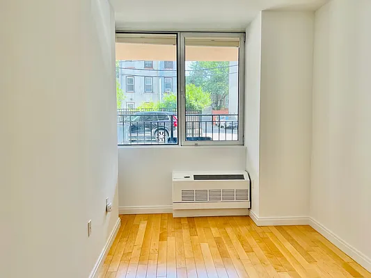 Rented by Douglas Elliman | media 16