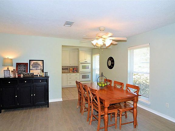 5th image of 2505 Longwood Dr