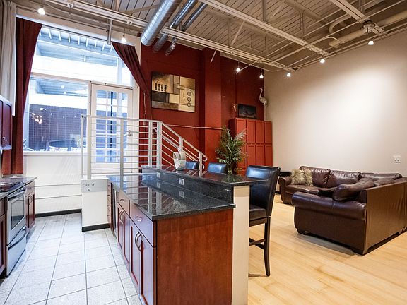 3rd image of 309 Church St APT 104