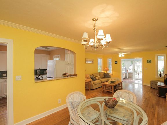 5th image of 1417 N Palmway