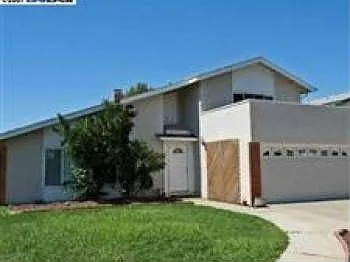 815 Katrina St photo 1