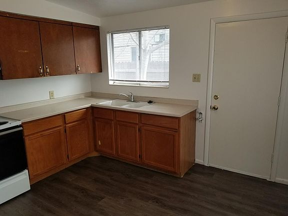 4th image of 935 W Genesee Ave #G