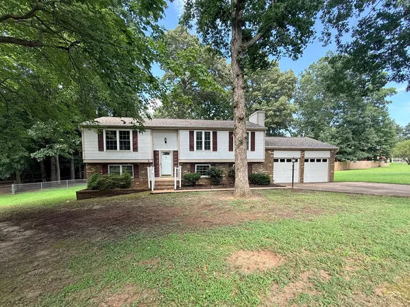 7301 Summertree Dr, North Chesterfield, VA 23234