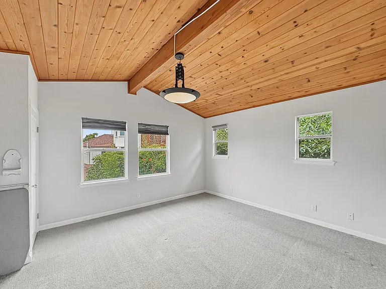 926 Cerrito St — Photo 9