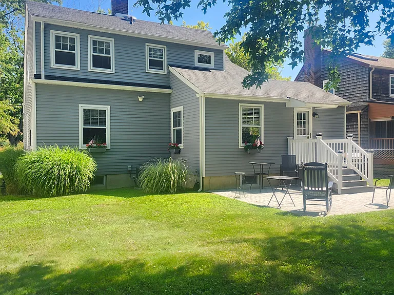 77 Wilson Ave — Photo 18