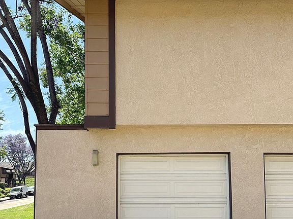 4th image of 21705 Laurelrim Dr Unit B