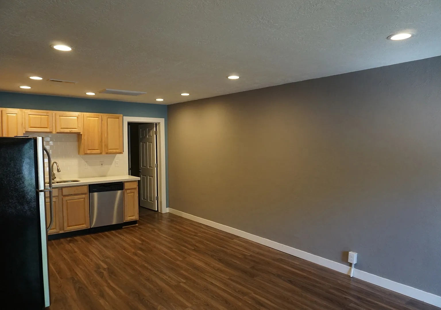 900 S. 300 E. 4 Plex — Photo 3