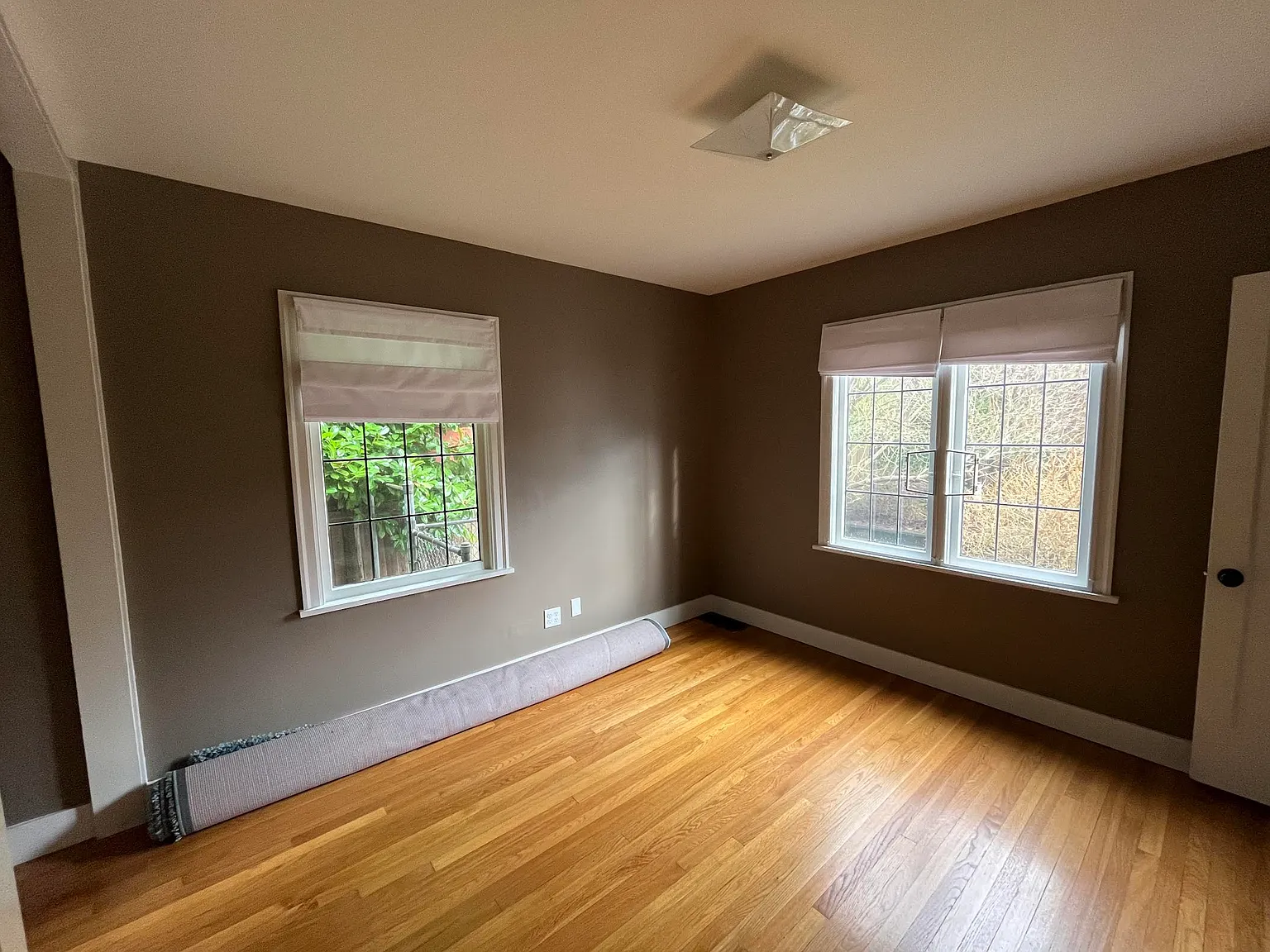 3 bed, 2710 sqft, $1,150 — Photo 2