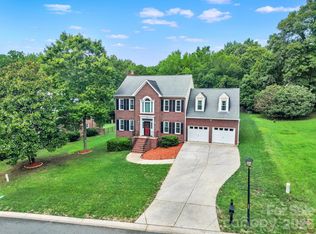 5709 Mallard Grove Rd, Charlotte, NC 28269