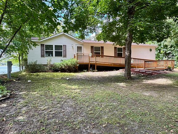 3rd image of 14196 E Fox Lake Rd