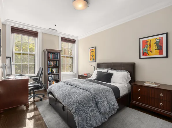 518 East 89th Street image 15 of 20