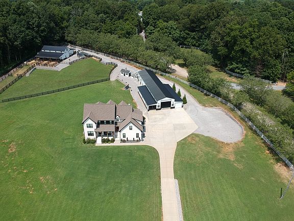 2nd image of 4676 Mount Zion Rd