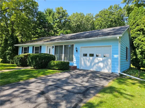 1752 State Route 14a, Penn Yan, NY 14527