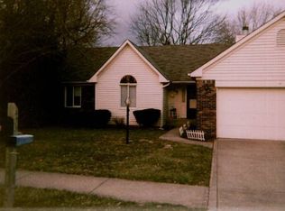 433 Stonehedge Dr, Carmel, IN