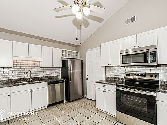 5th image of 8203 Quail Hollow Ct