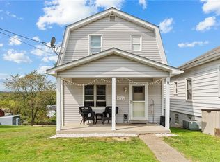 2415 Palm St, Natrona Heights, PA 15065