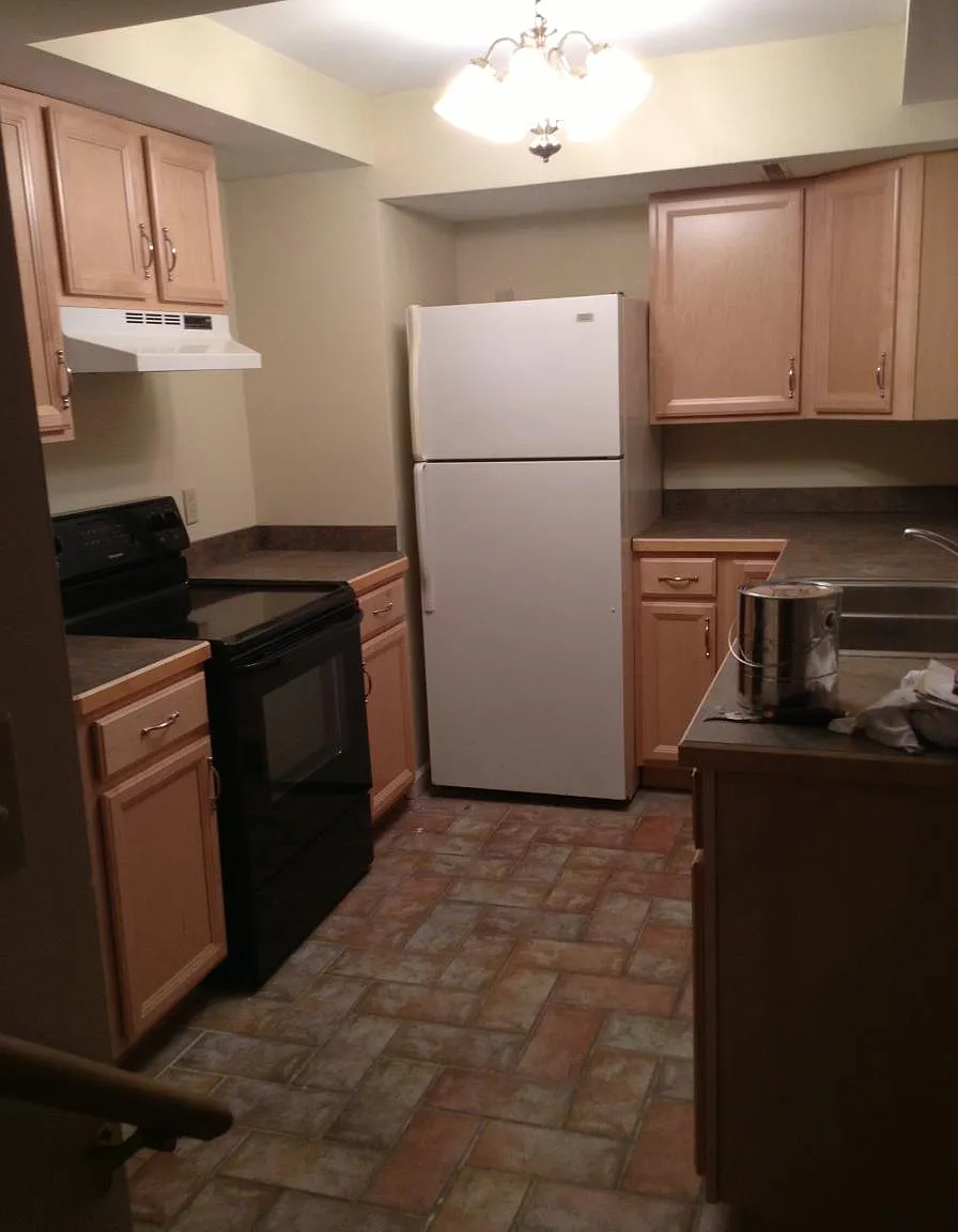 2 bed, 1000 sqft, $1,200 — Photo 1
