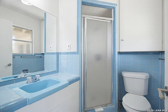 2125 E Lawndale Dr — Photo 16