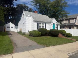 138 Read St, Fall River, MA 02720