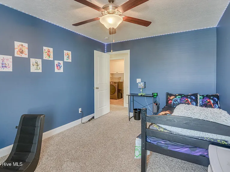 2507 Kari Ln — Photo 18