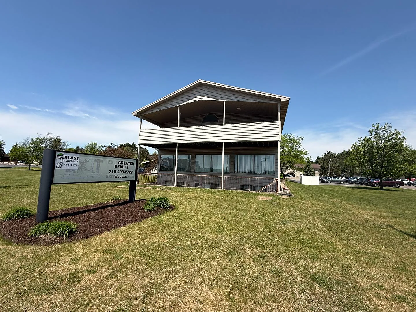 3315 Terrace Ct — Photo 2