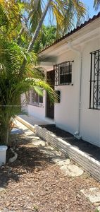 835 84th St, Miami Beach, FL, 33141