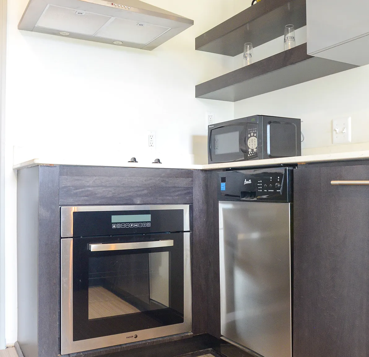 35 South Luxury Living Apartments — Photo 4