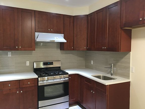 4th image of 1830 E 16th St #1