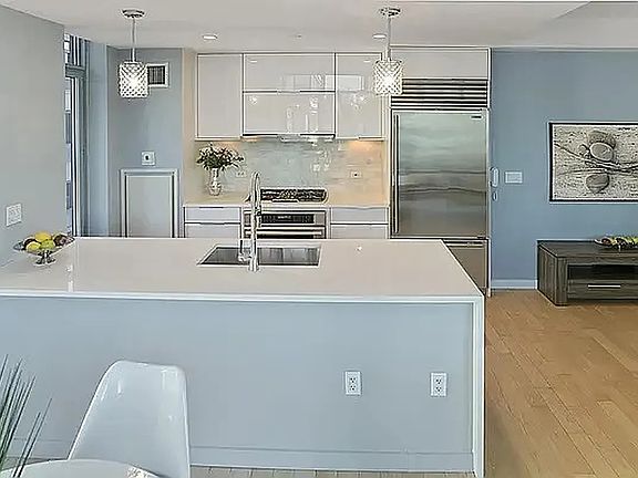 2nd image of 1 Northside Piers APT 5B