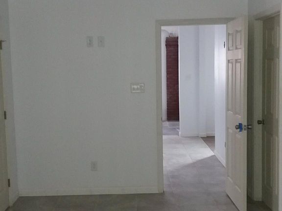 4th image of 3401 Belfort Ave APT A
