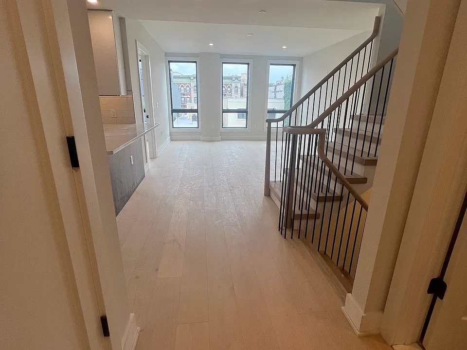 503 Madison St #6