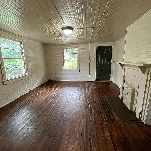 320 Wilkins St — Photo 8