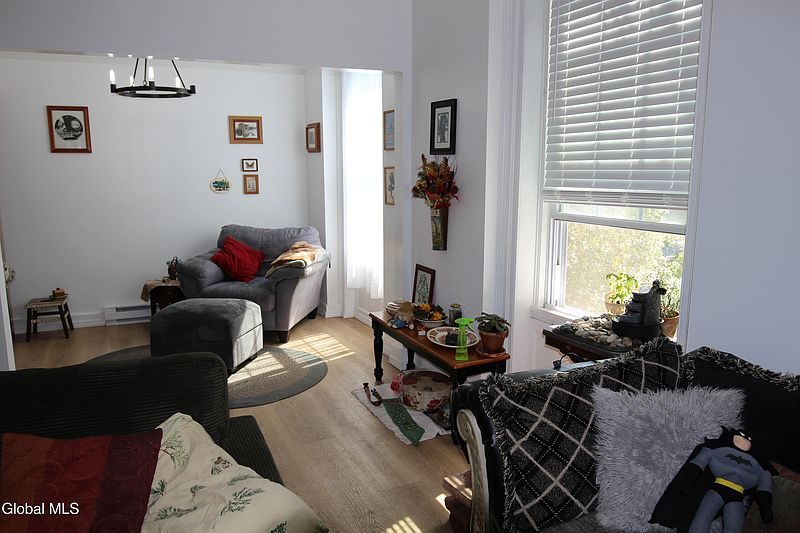 5th image of 67 S Ferry Street # 36