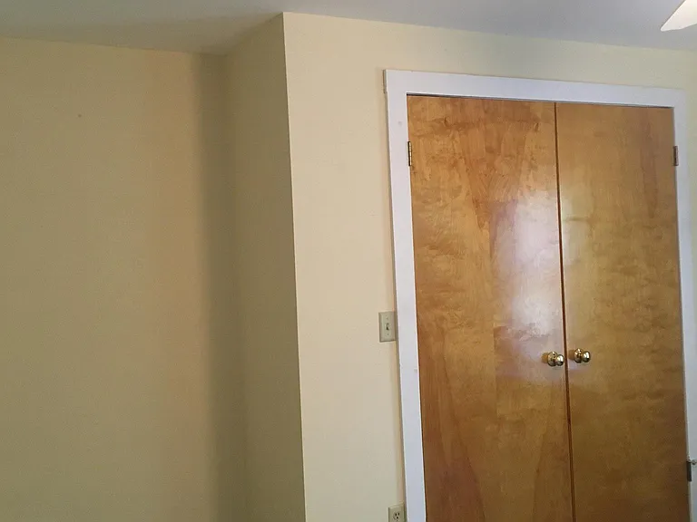 16 N Elm St #2 — Photo 9