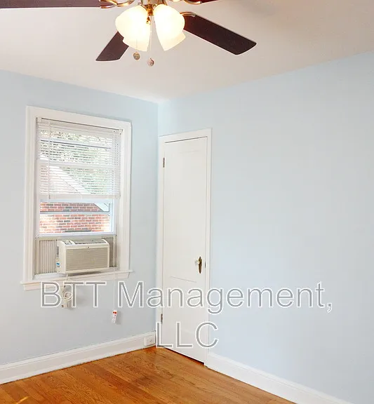 8405 Greenwood Ave #2 — Photo 11