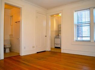 1104 N Van Buren St #0B-1BA-300SQFT, Milwaukee, WI 53202