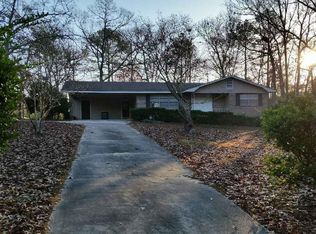 114 Springhill Dr, Warner Robins, GA 31088