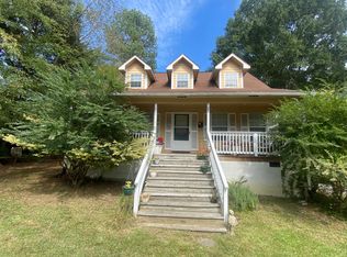 802 N Greensboro St, Carrboro, NC 27510