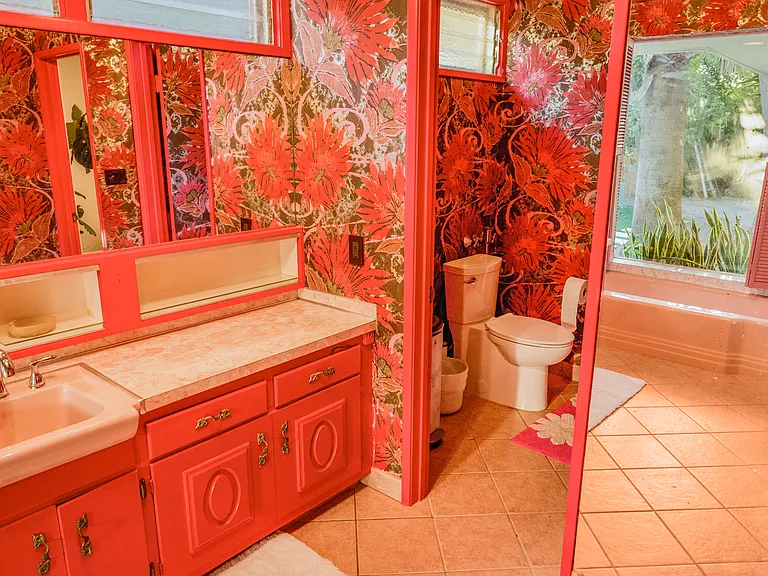 6414 Bonsall Dr — Photo 19