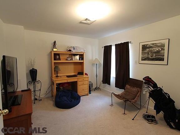 4th image of 658 Oakwood Ave APT E