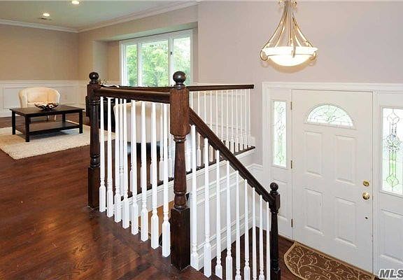 2nd image of 35 Beatrice Ln