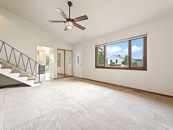 3rd image of 60 E Lincoln Ave