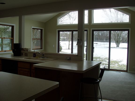 3rd image of 15901 W Woodbine Cir