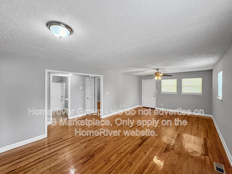 108 Beech St — Photo 2