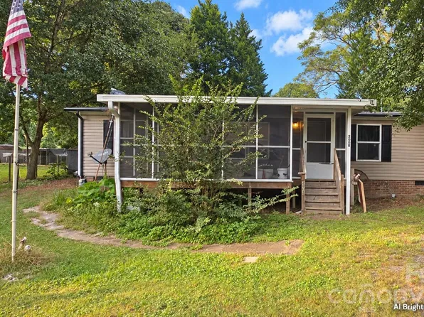 2008 7th Ave SW #244, Hickory, NC 28602