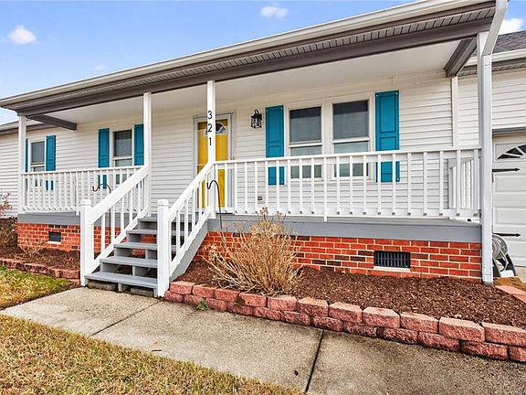 3rd image of 321 Belle Ridge Ct