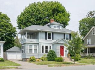 17 Humphrey St, Marblehead, MA 01945